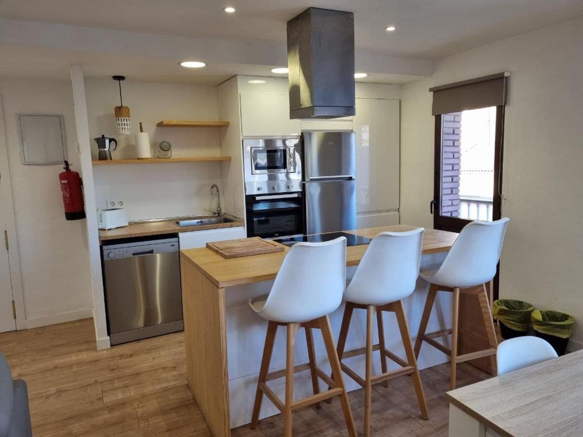 102A Apartamento Moderno 2 Habitaciones ヒホン エクステリア 写真